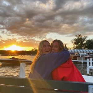 Meet your Posher, Carly